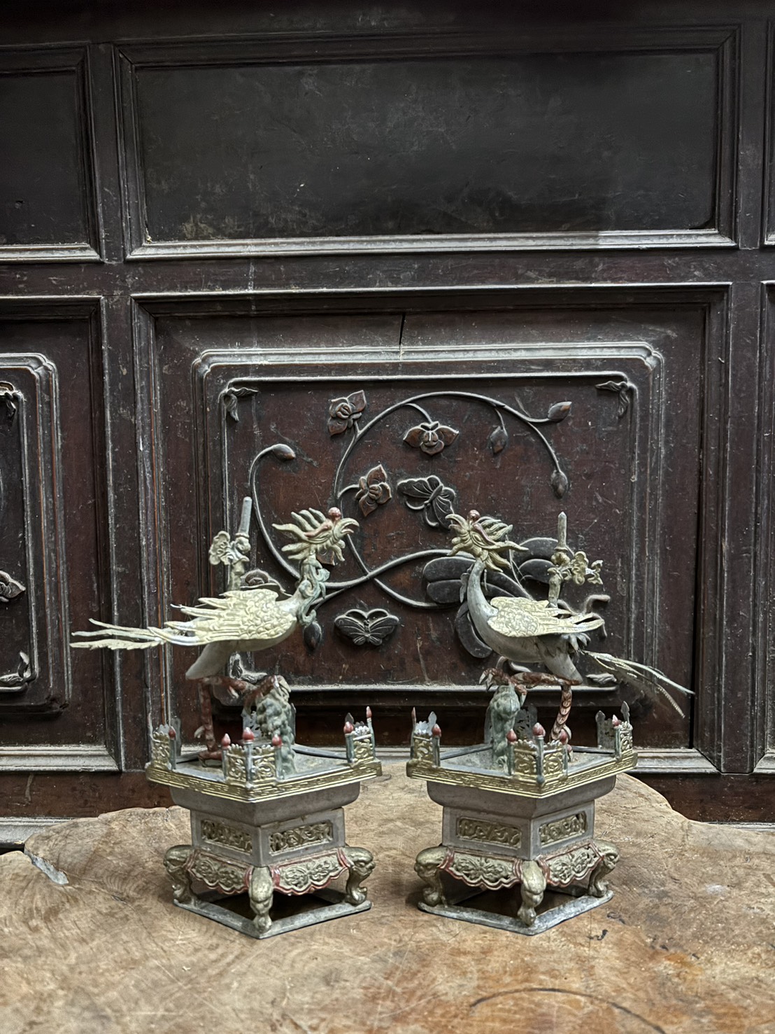 【 清末錫鎏金鳳燭台】