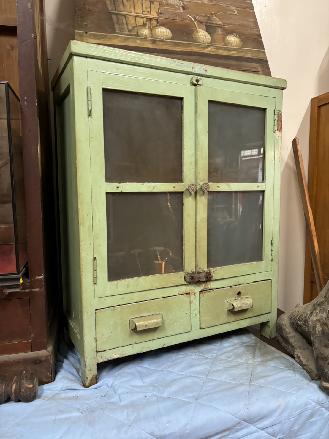 竹東林場退役 臺灣檜木書櫃