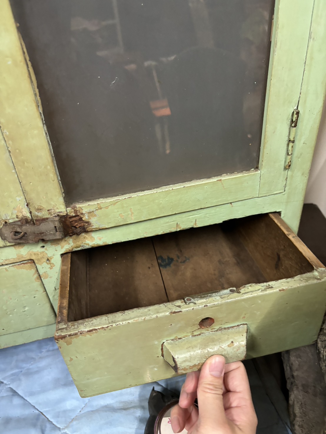 竹東林場退役 臺灣檜木書櫃